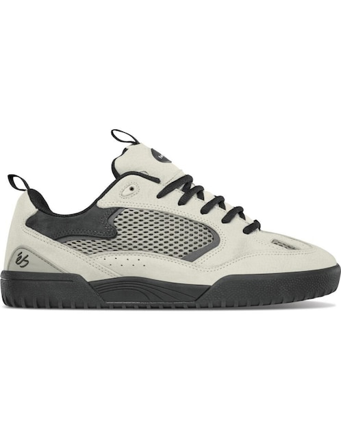Tenis Es de hombre