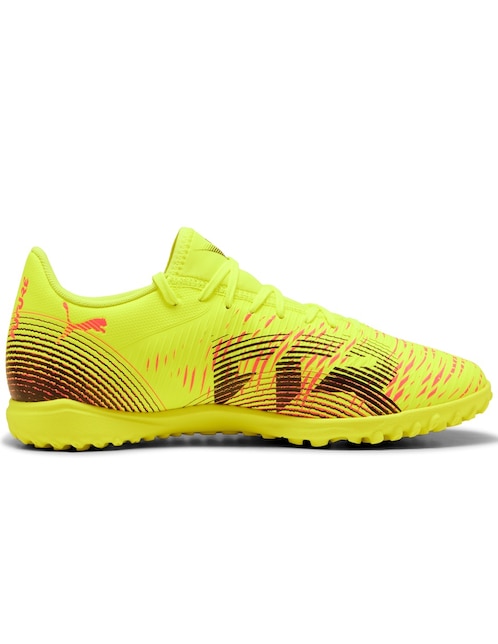 Tenis Future 8 Play TT para fútbol Puma de hombre