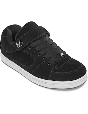 Tenis Es de hombre