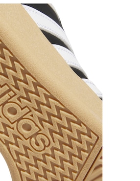 Tenis Adidas Hoops unisex para básquetbol