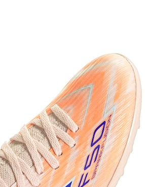 Tenis F50 para fútbol Adidas de mujer