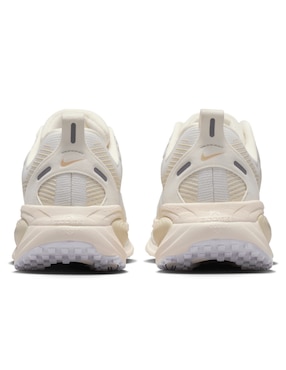 Tenis Vomero 18 para correr Nike de mujer