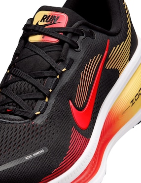 Tenis Vomero 18 para correr Nike de hombre