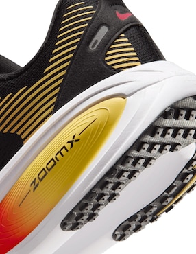 Tenis Vomero 18 para correr Nike de hombre