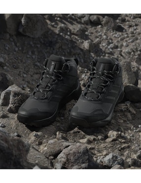 Tenis Technical Hiking para campismo Adidas de mujer