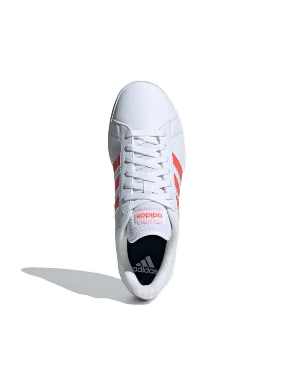 Tenis Grand Court Base de hombre 3