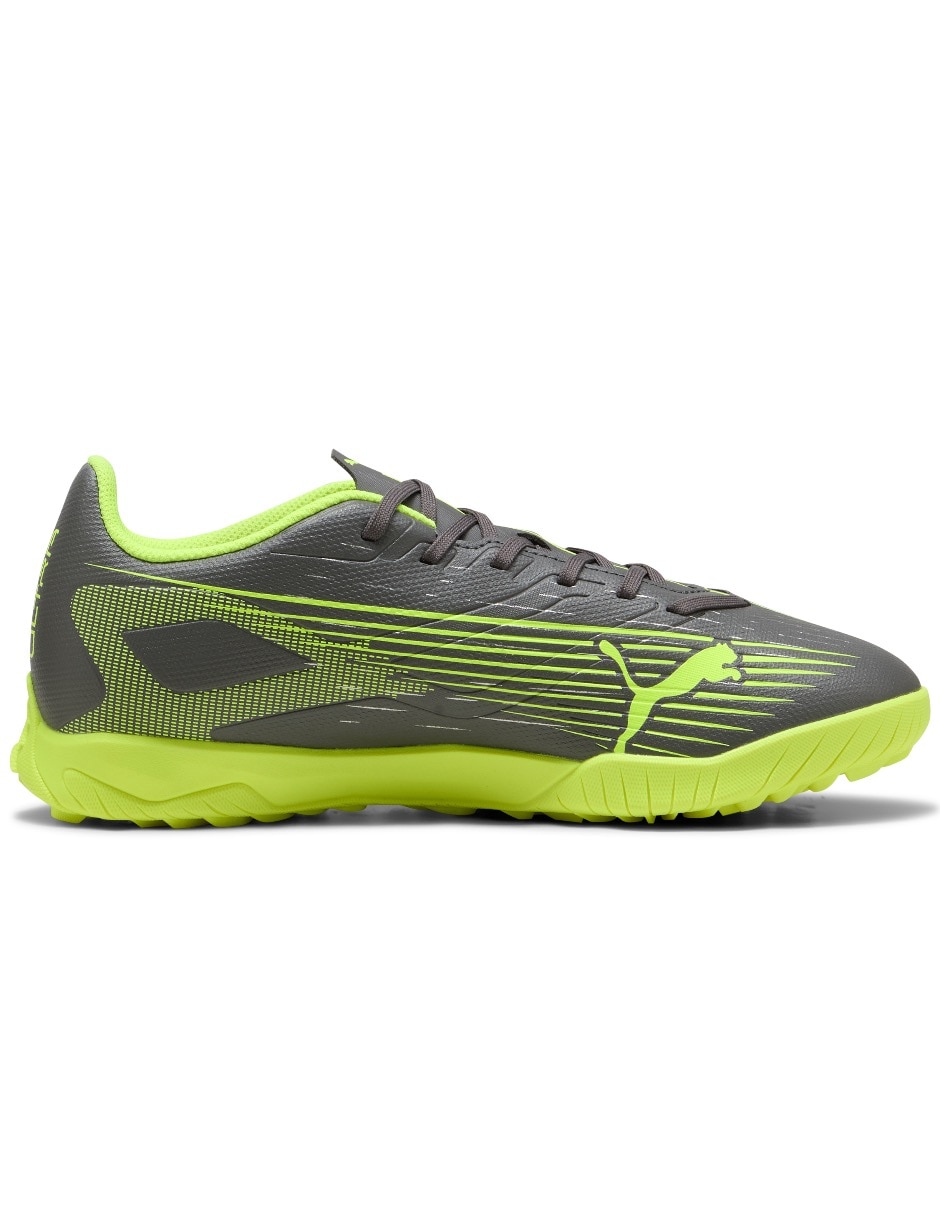 Tenis Ultra 5 Play TT para fútbol de hombre