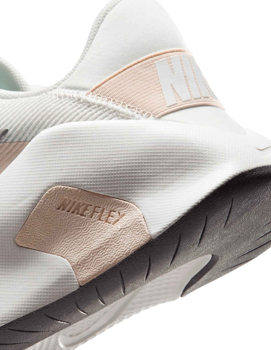 Tenis para entrenamiento Flex Train de mujer 9