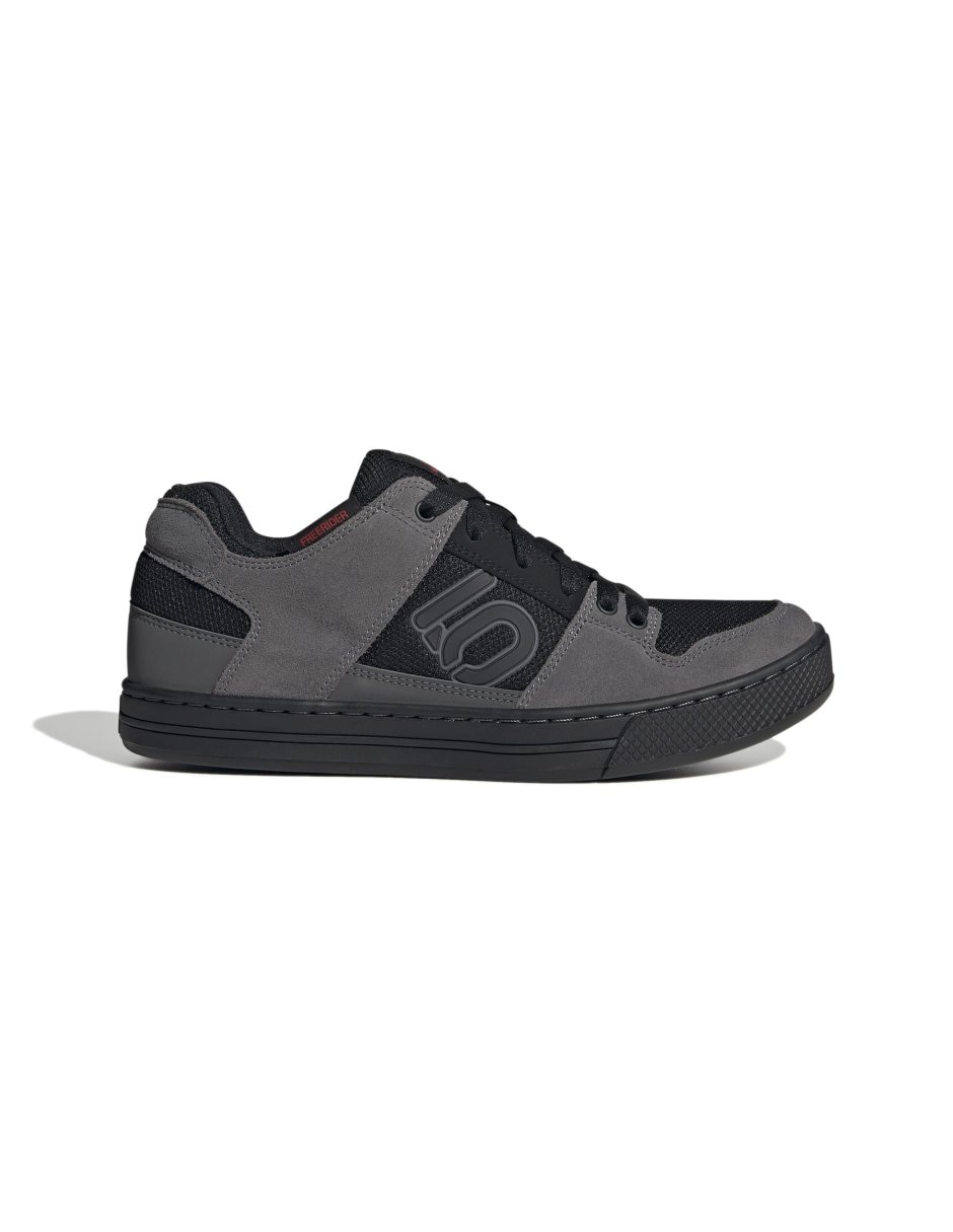 Tenis de hombre