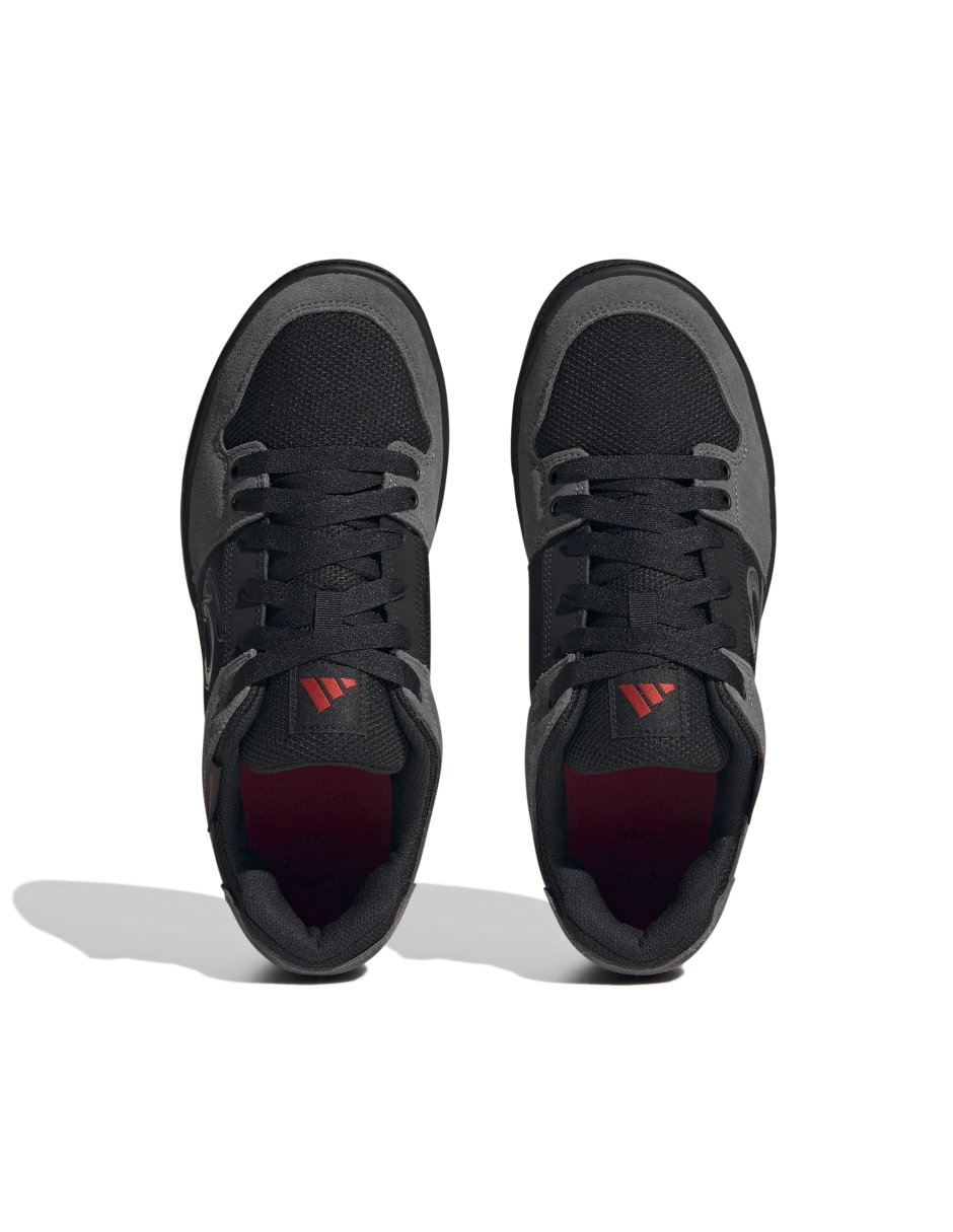 Tenis de hombre 2