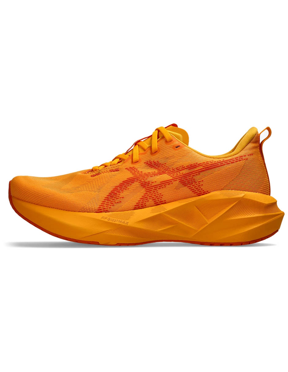 Tenis Novablast 5 para correr de hombre
